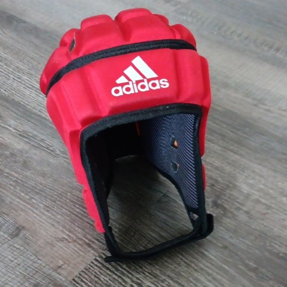 Adidas Soft Shell Head Gear with Ventilation - Picture 1 of 4